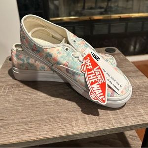 Mermaid vans 🧜🏻‍♀️